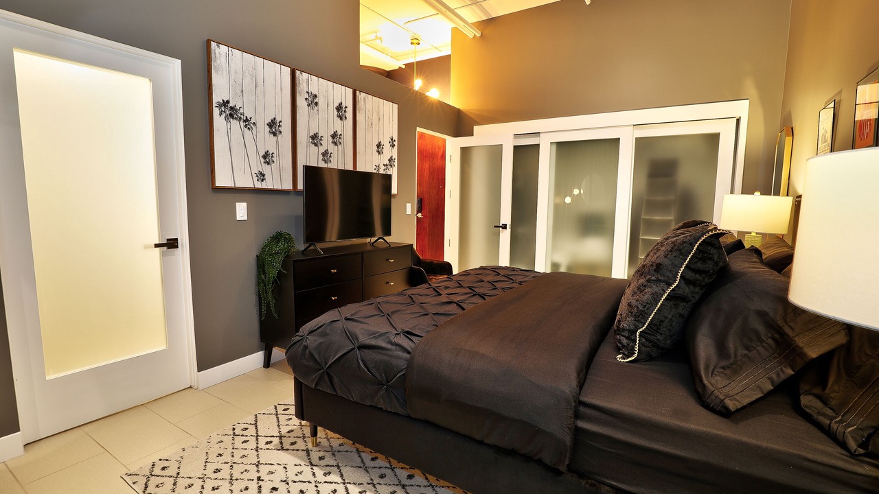 Photo of Bedroom in Historic Core