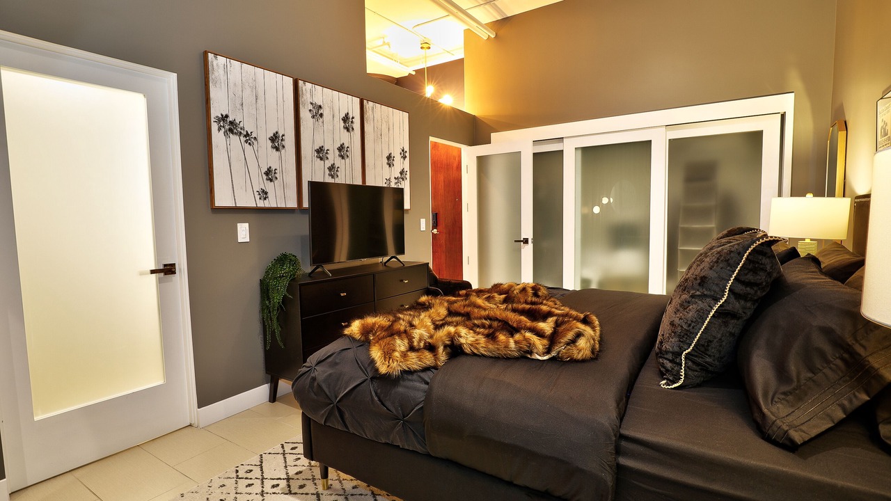 Photo of Bedroom in Historic Core