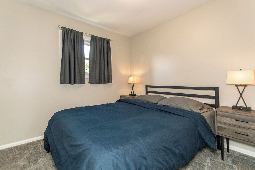 Photo of Bedroom in Mentor Headlands