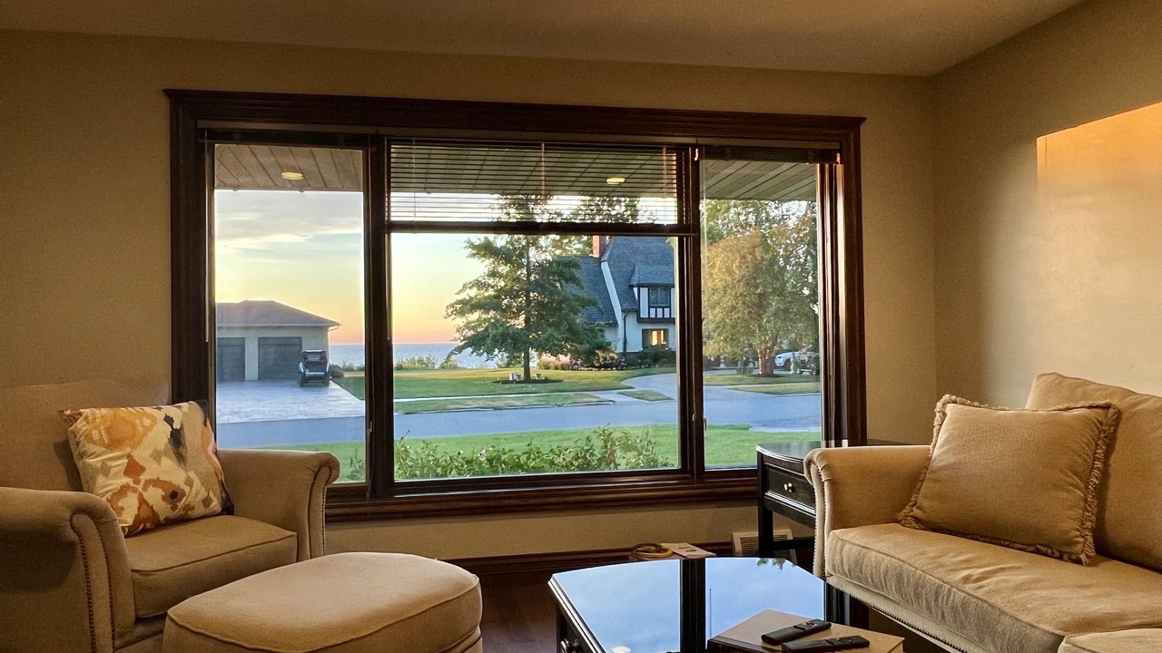 Photo of Livingroom in Erie