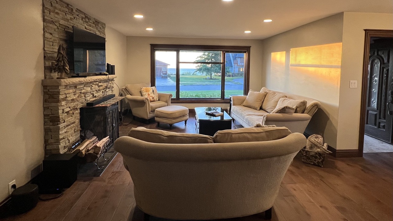 Photo of Livingroom in Erie
