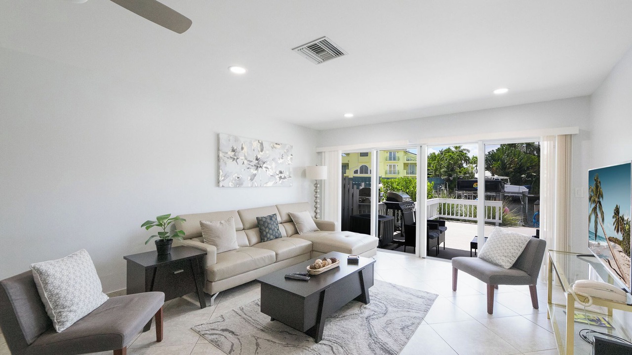 Photo of Livingroom in Coral Ridge