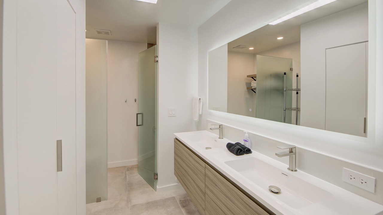 Photo of Bathroom in Coral Ridge