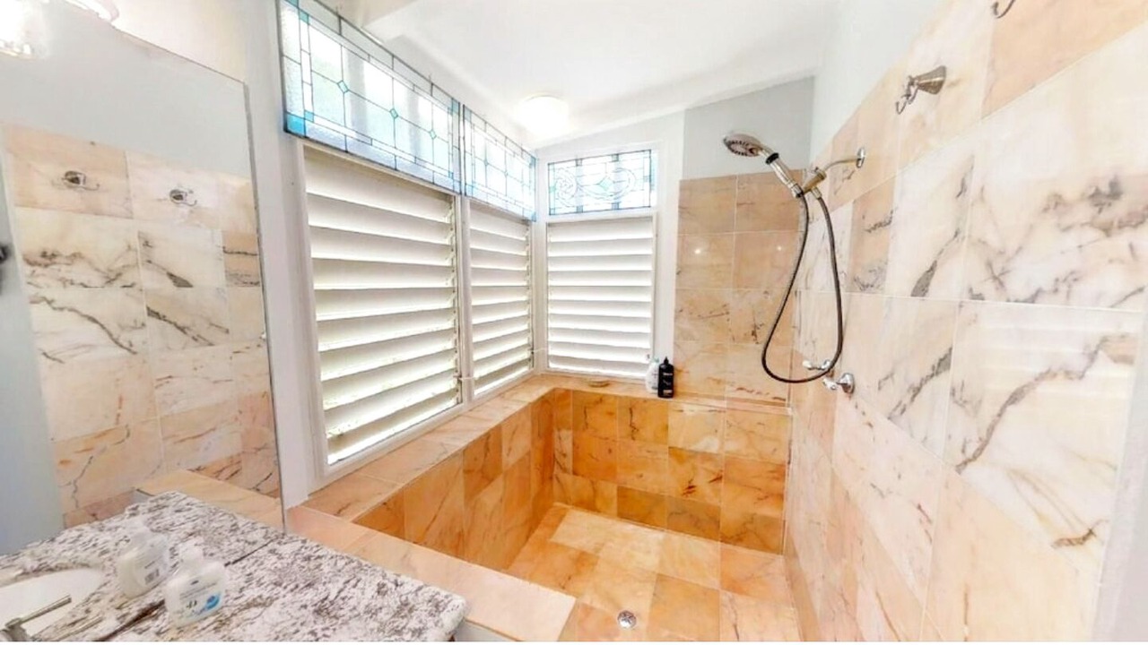 Photo of Bathroom in Slob