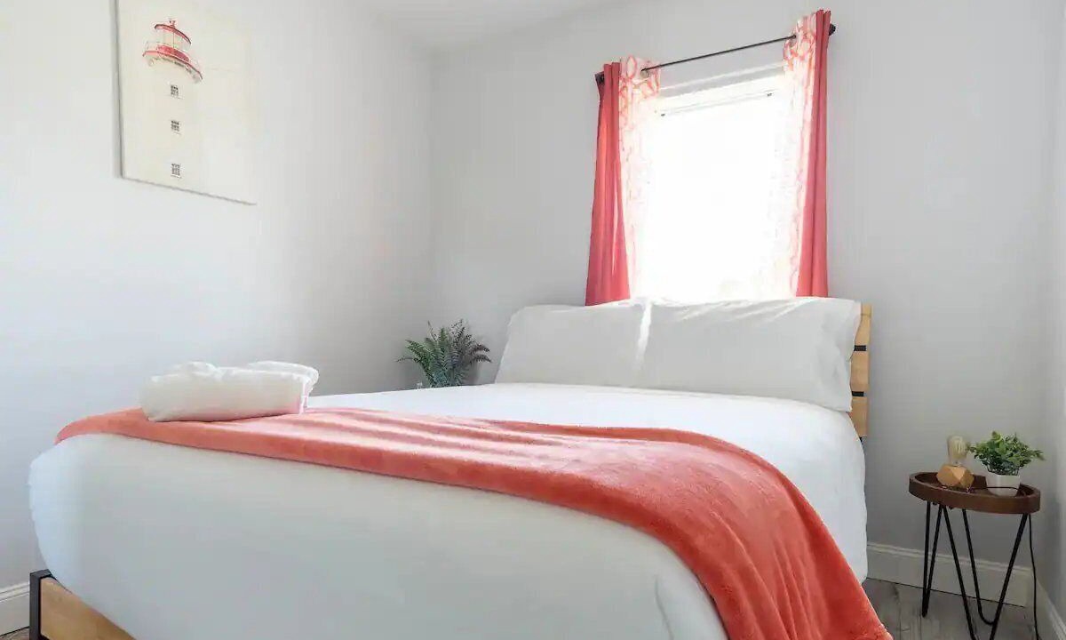 Photo of Bedroom in Lauderhill