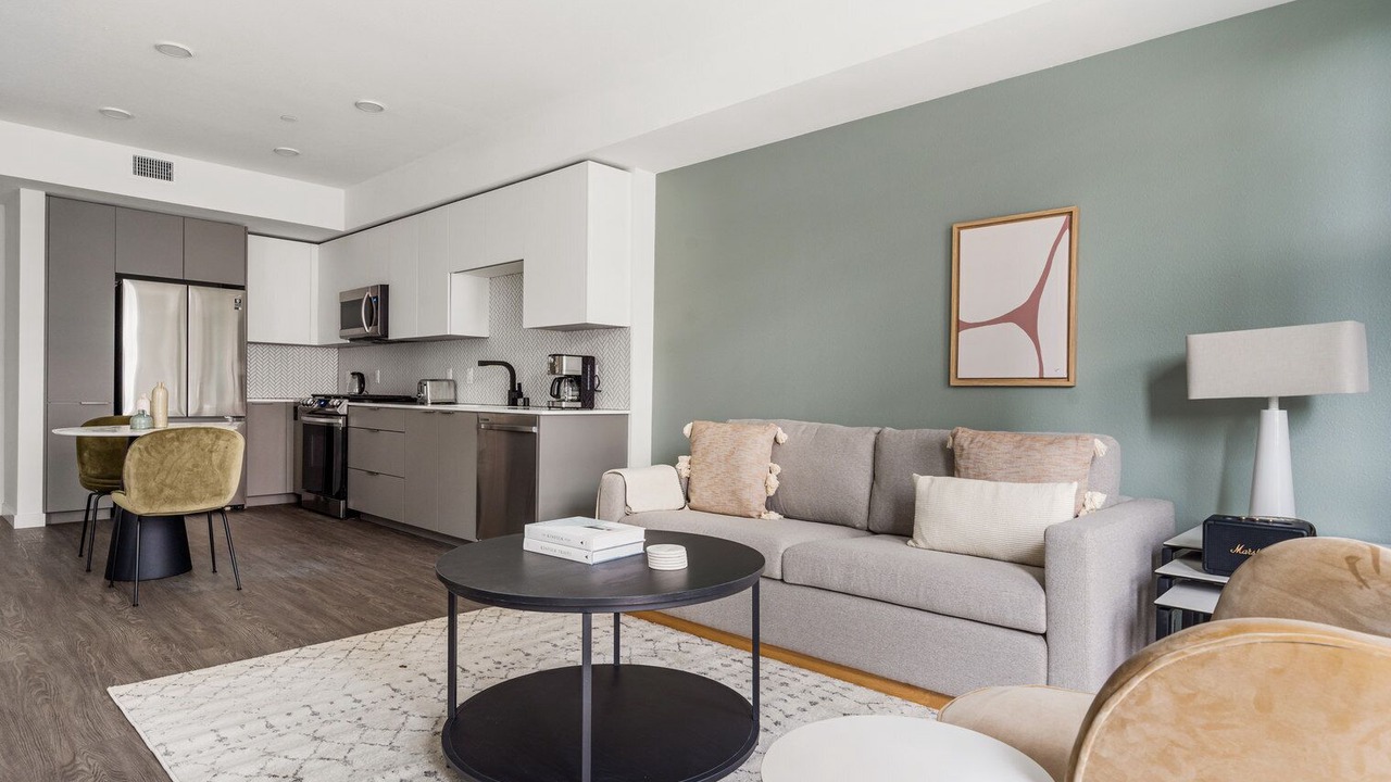 Photo of Livingroom in Emeryville