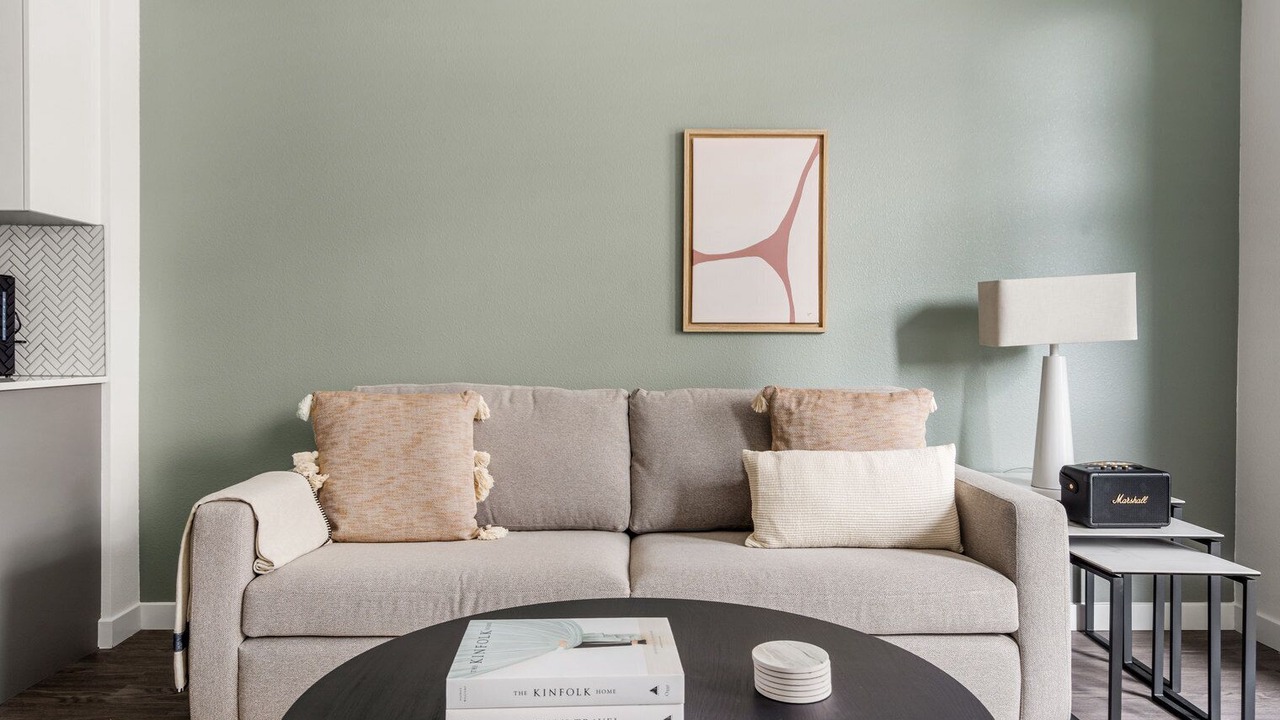 Photo of Livingroom in Emeryville
