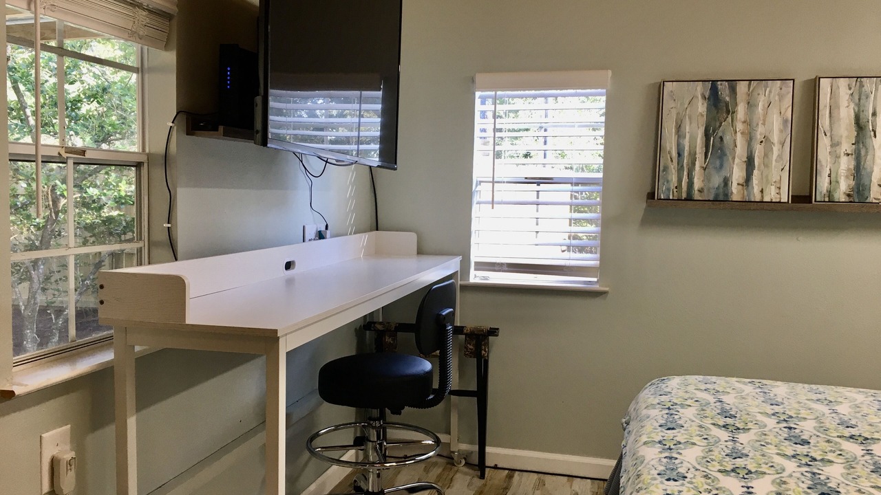 Photo of Bedroom in Foley