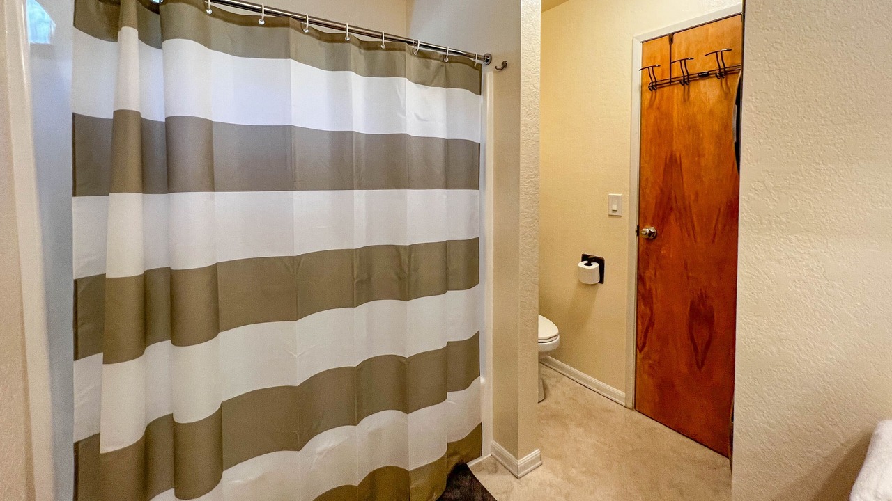 Photo of Bathroom in Pine Mountain Club