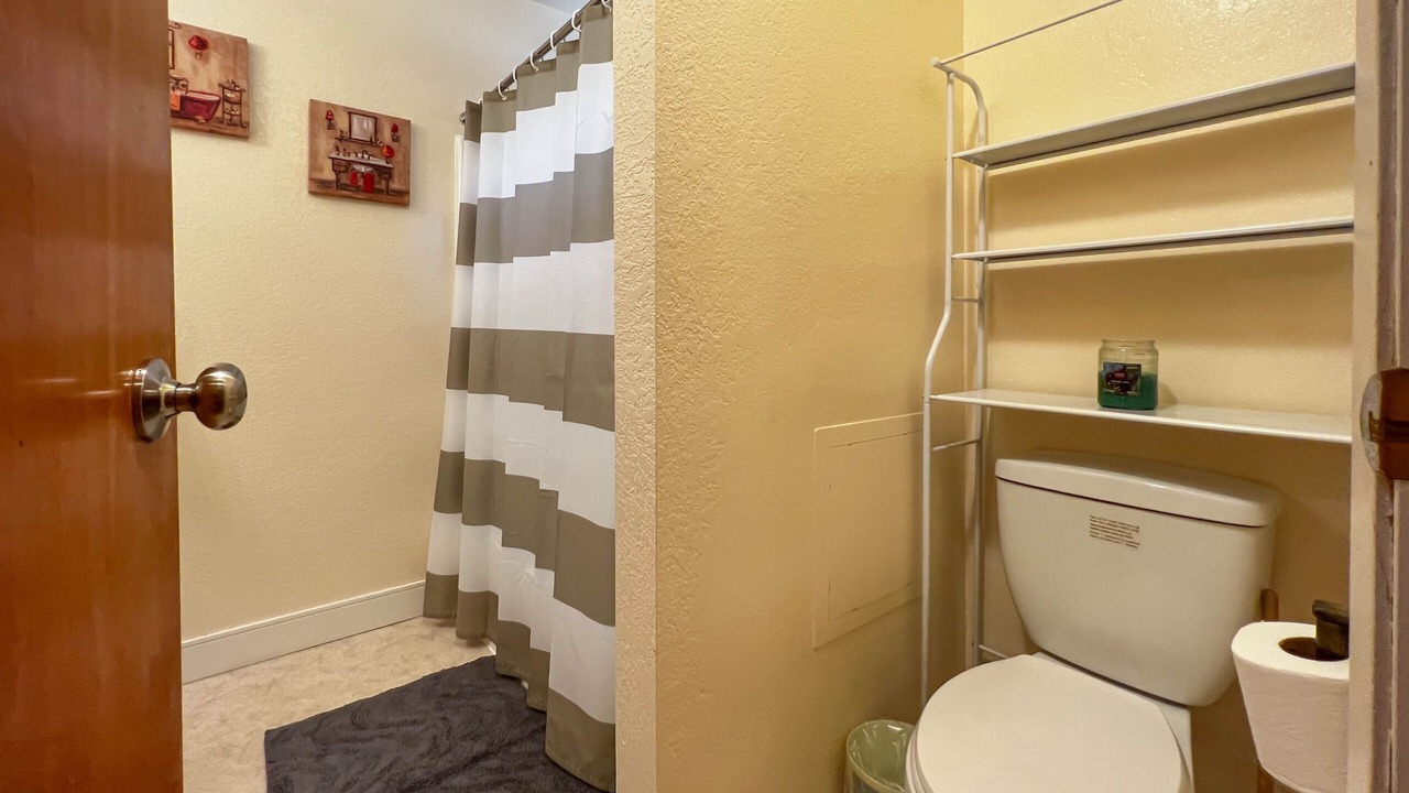 Photo of Bathroom in Pine Mountain Club