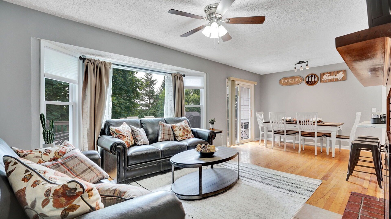 Photo of Livingroom in Town of Owasco