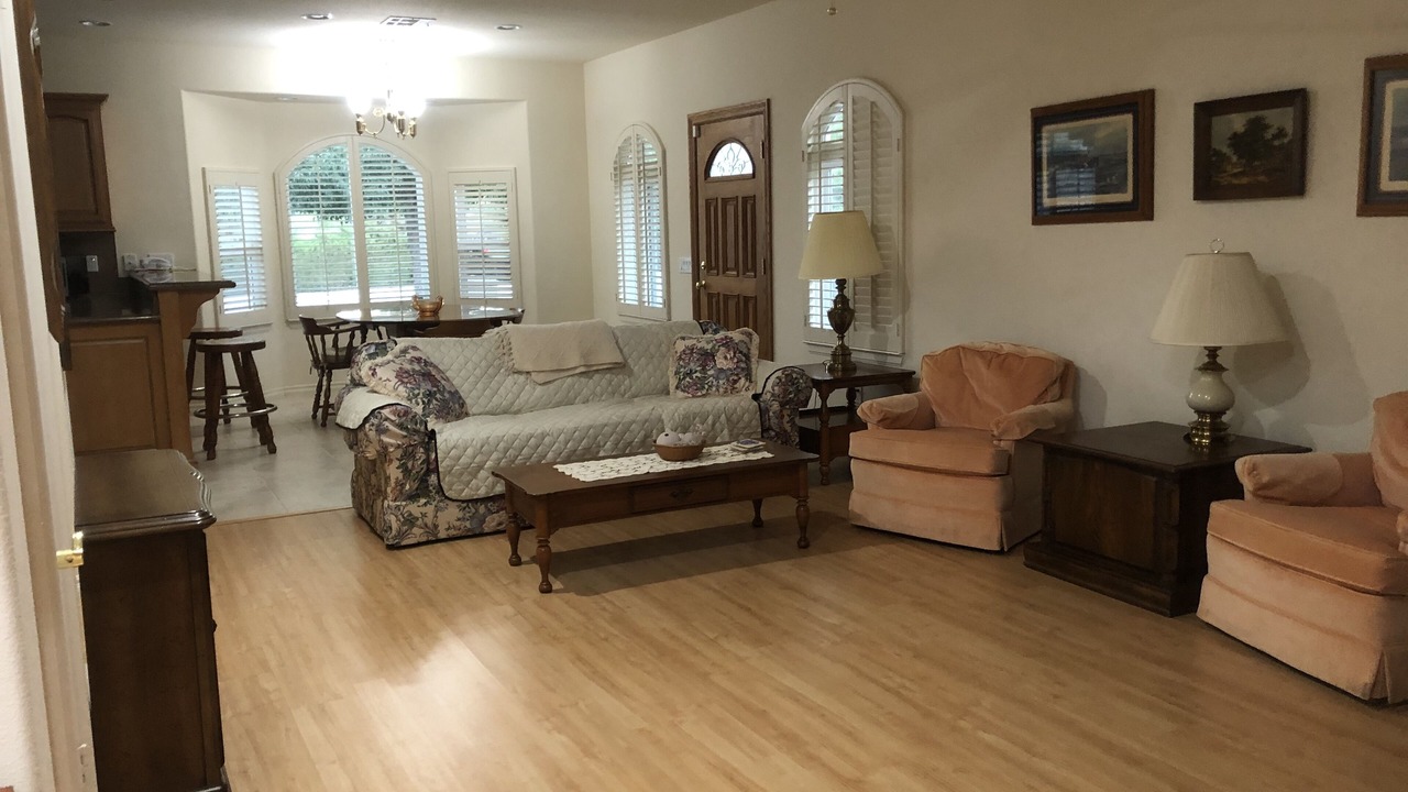 Photo of Livingroom in Murrieta