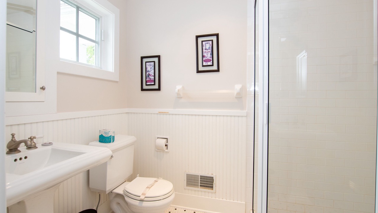 Photo of Bathroom in Naples