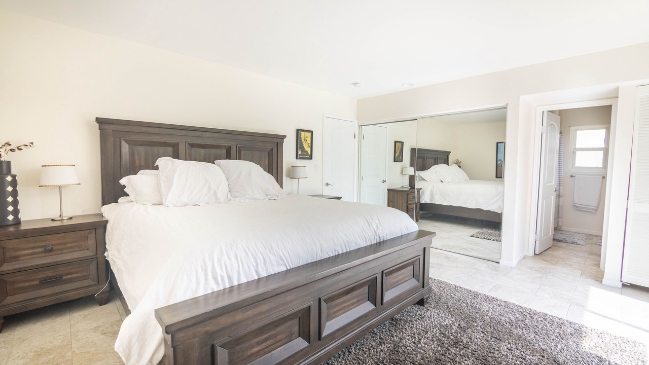 Photo of Bedroom in Orange