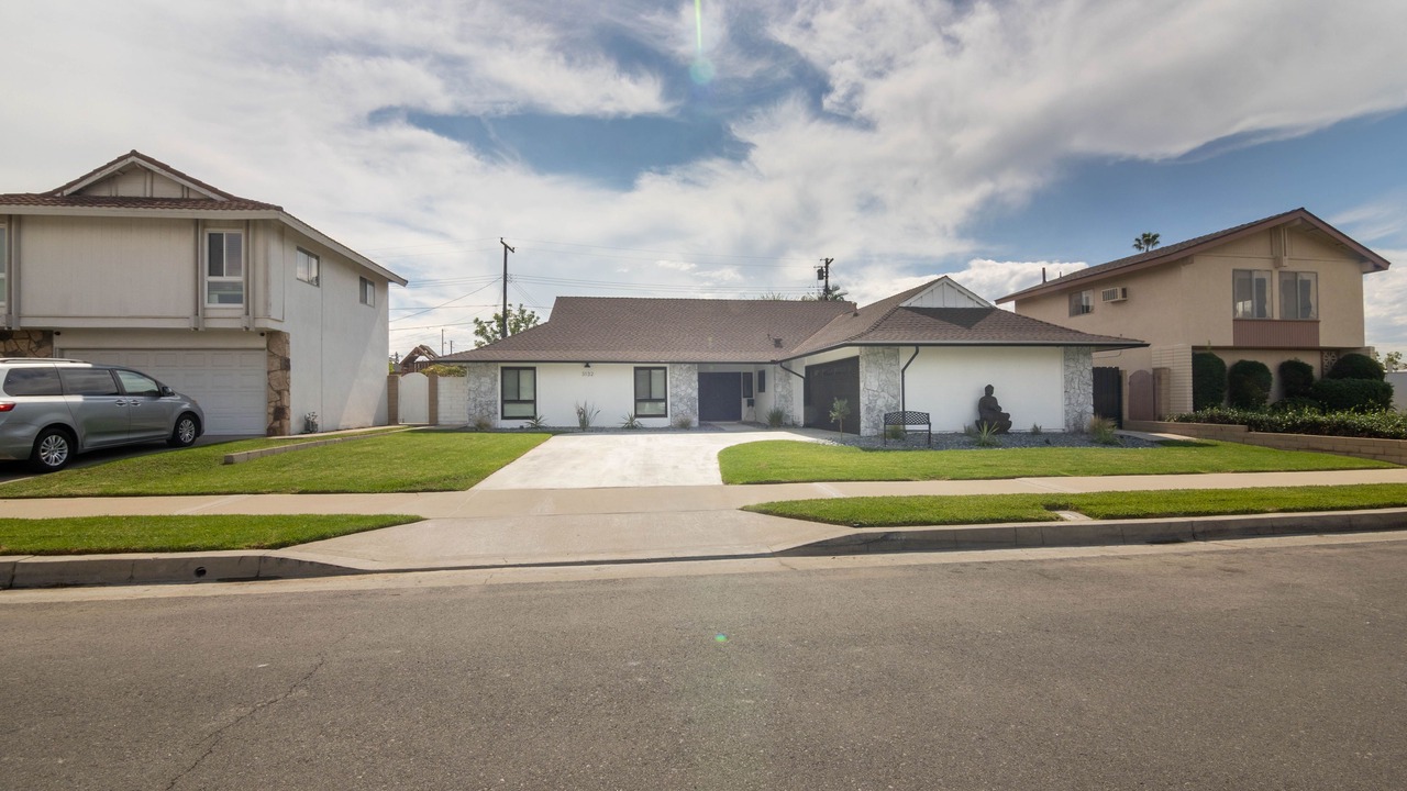 Photo of Outdoor in Orange