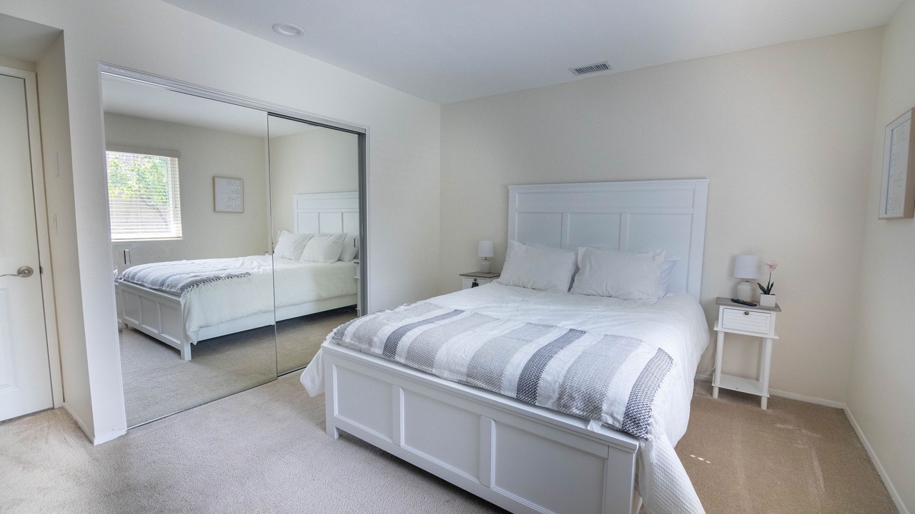 Photo of Bedroom in Orange