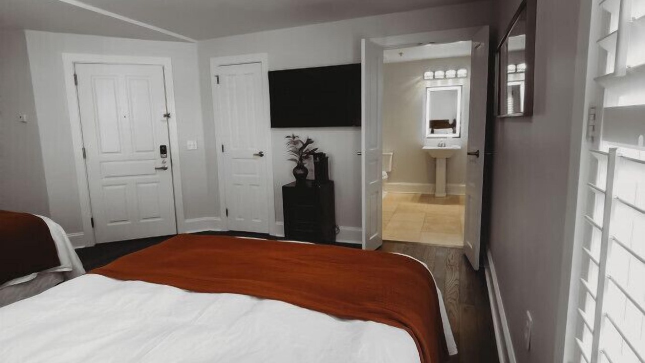 Photo of Bedroom in Downtown