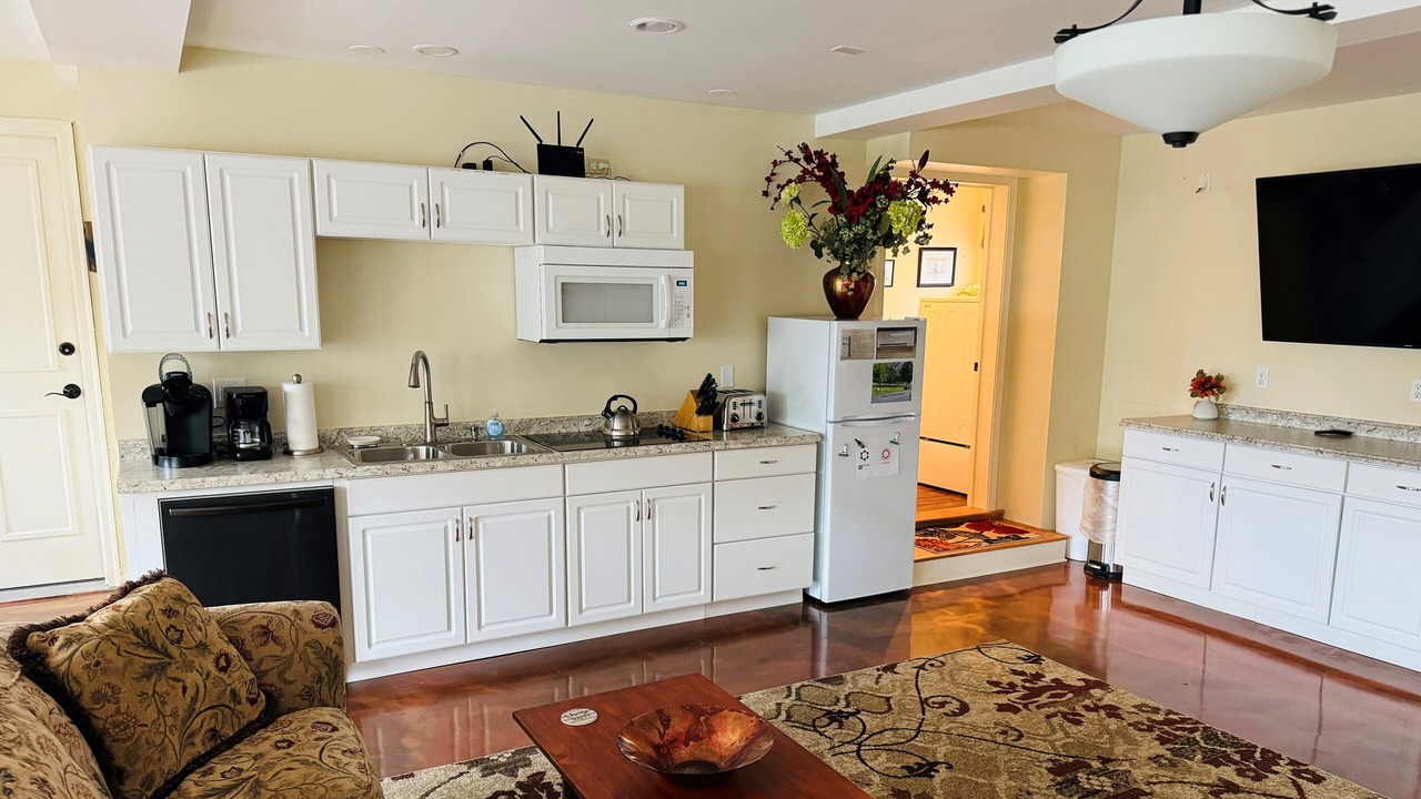 Photo of Livingroom in Town of Varick