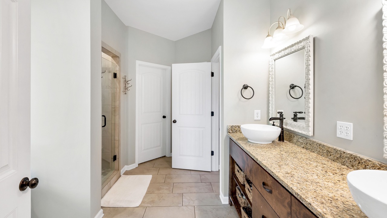 Photo of Bathroom in Tuscaloosa