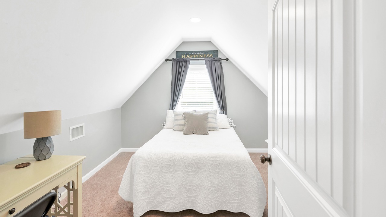 Photo of Bedroom in Tuscaloosa