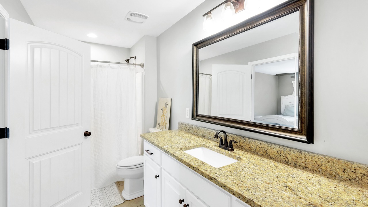 Photo of Bathroom in Tuscaloosa