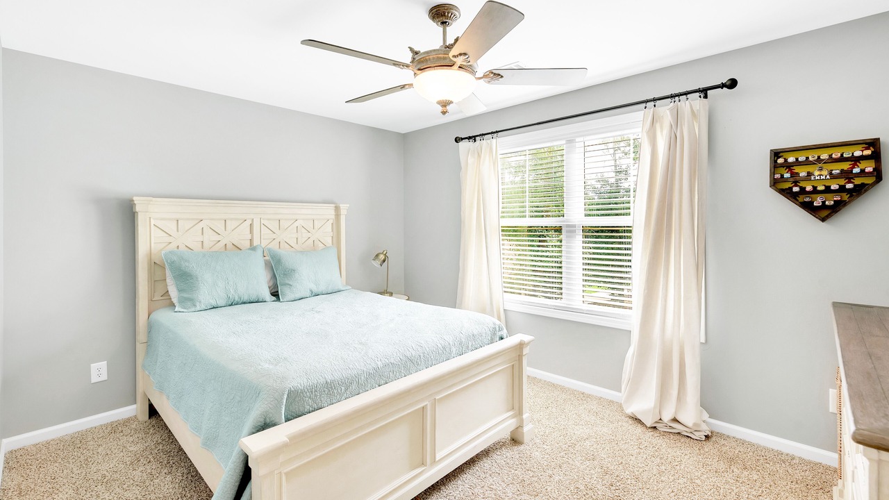 Photo of Bedroom in Tuscaloosa