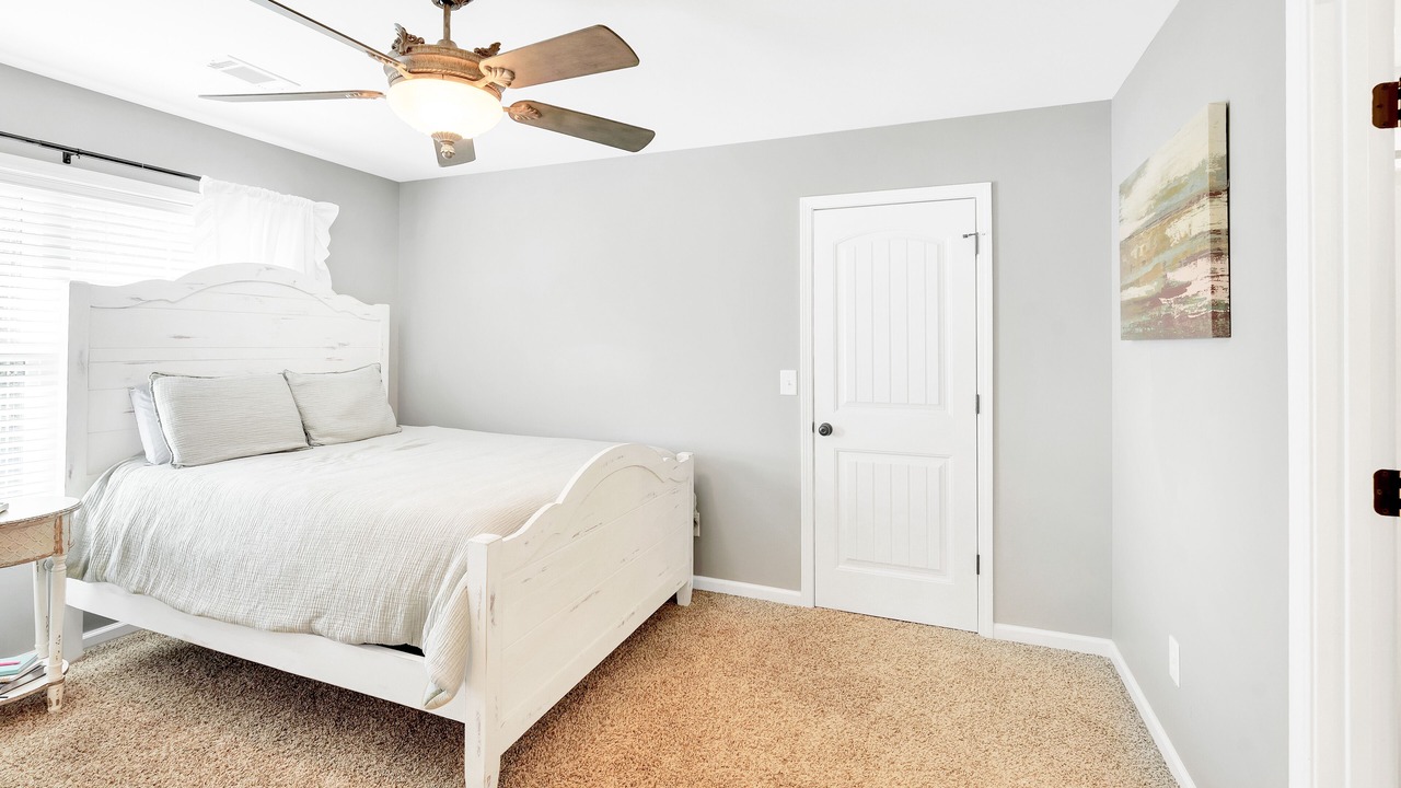 Photo of Bedroom in Tuscaloosa