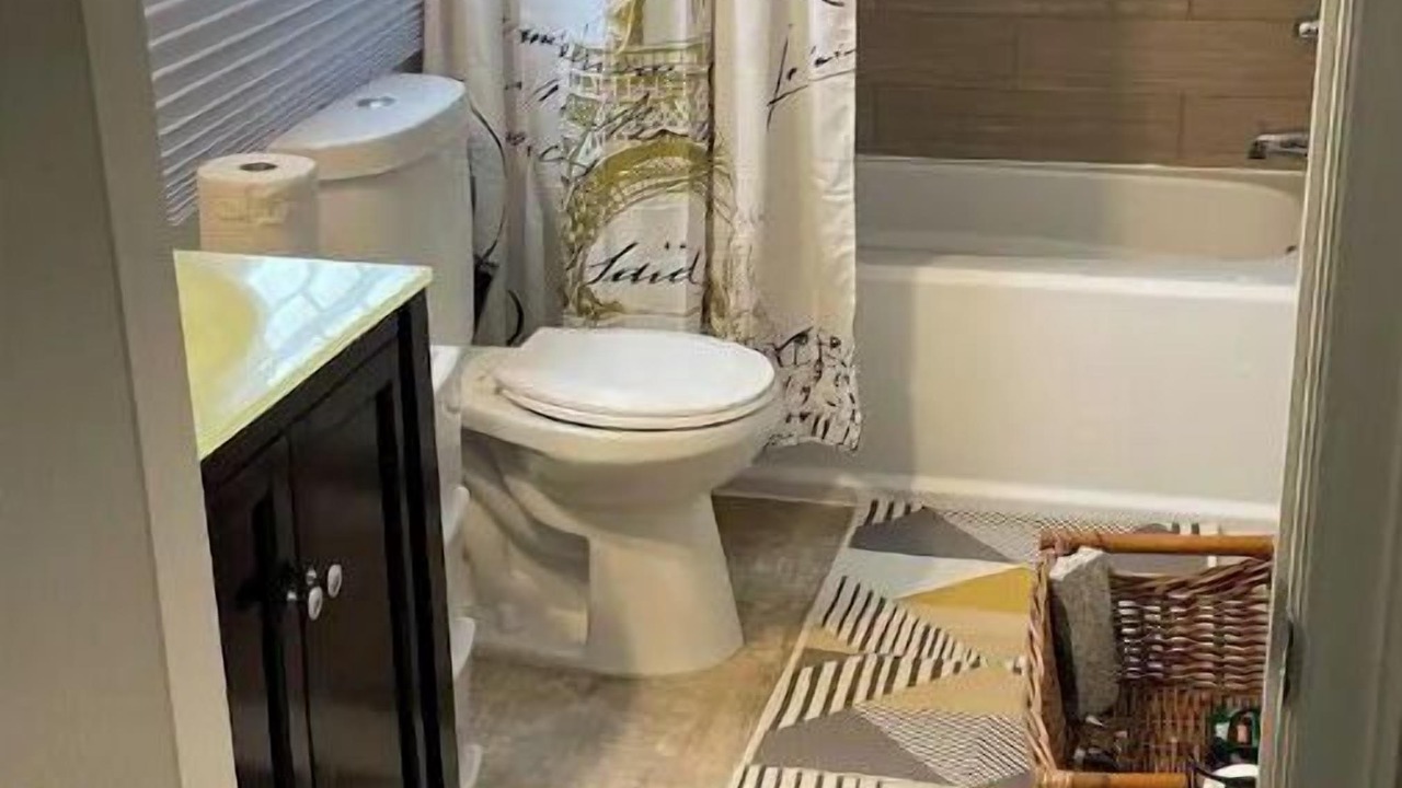 Photo of Bathroom in Toddville Road