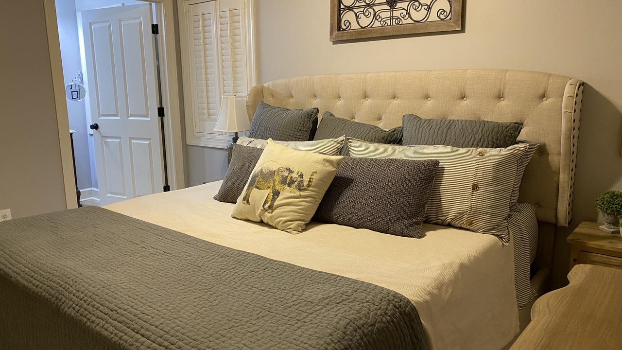 Photo of Bedroom in Tuscaloosa