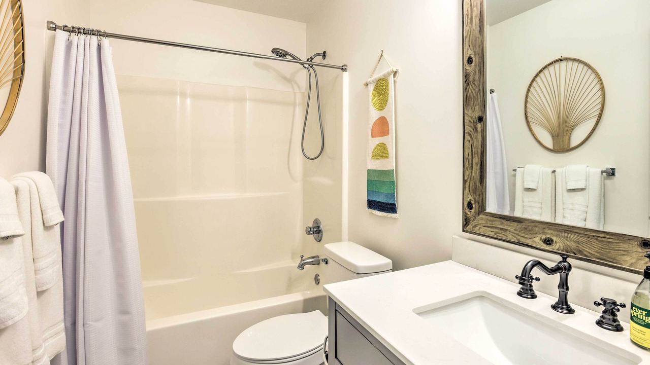 Photo of Bathroom in Calera