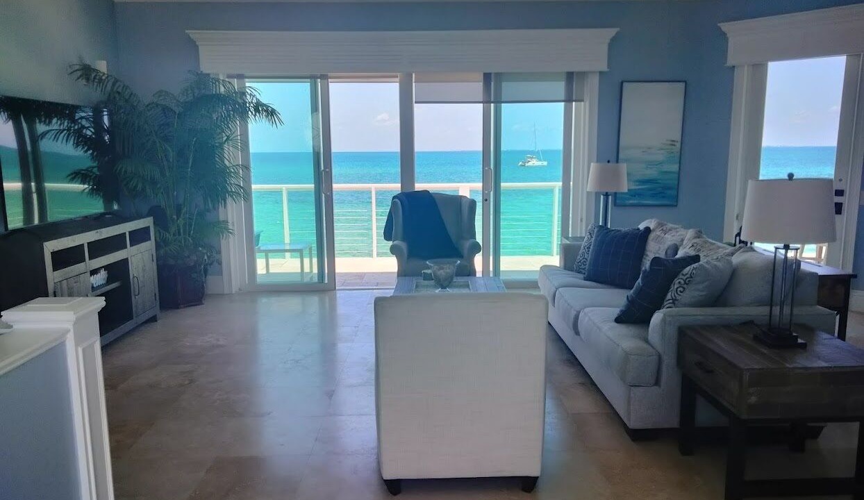 Photo of Livingroom in Lubbers Quarters Cay