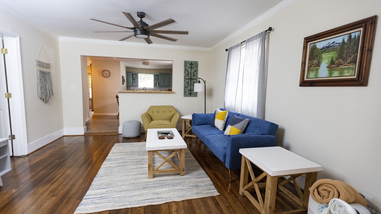 Photo of Livingroom in Crestline Heights