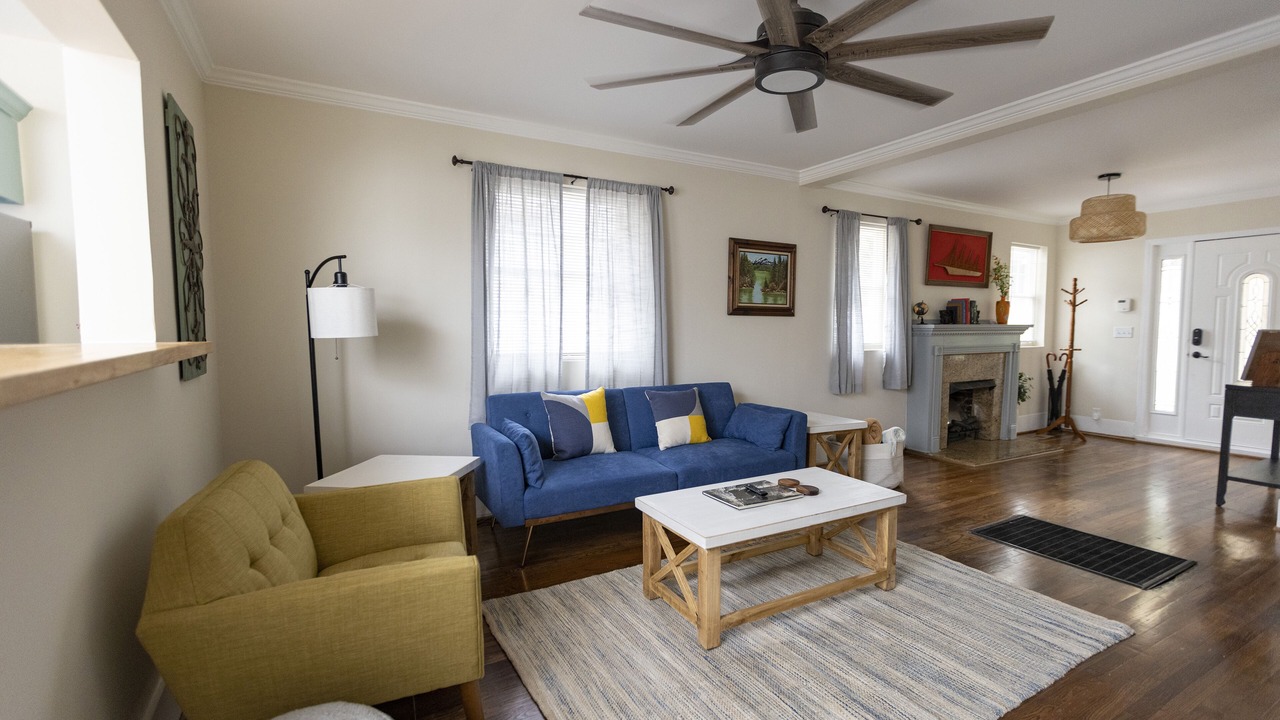 Photo of Livingroom in Crestline Heights