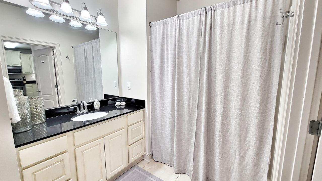 Photo of Bathroom in Tuscaloosa