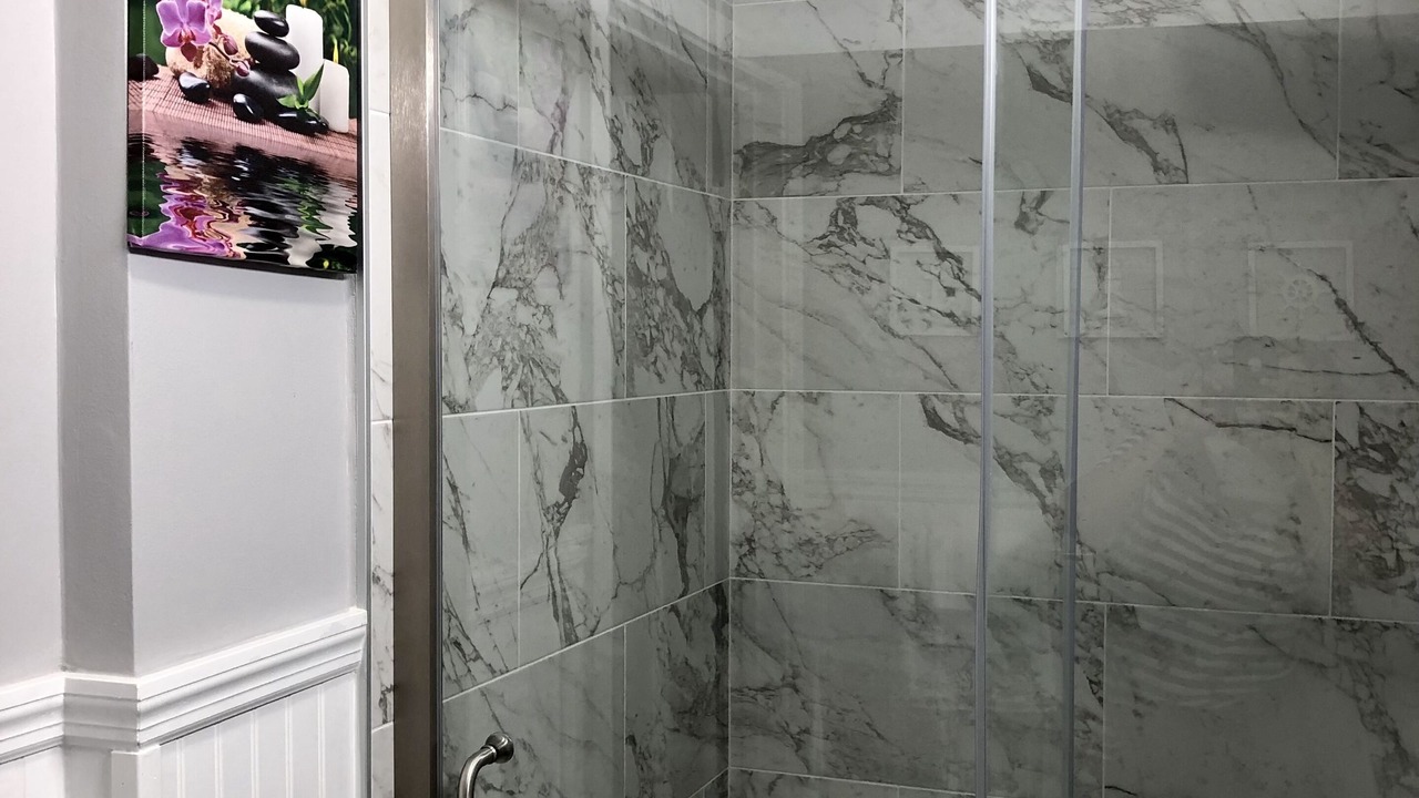 Photo of Bathroom in Harbor Beach