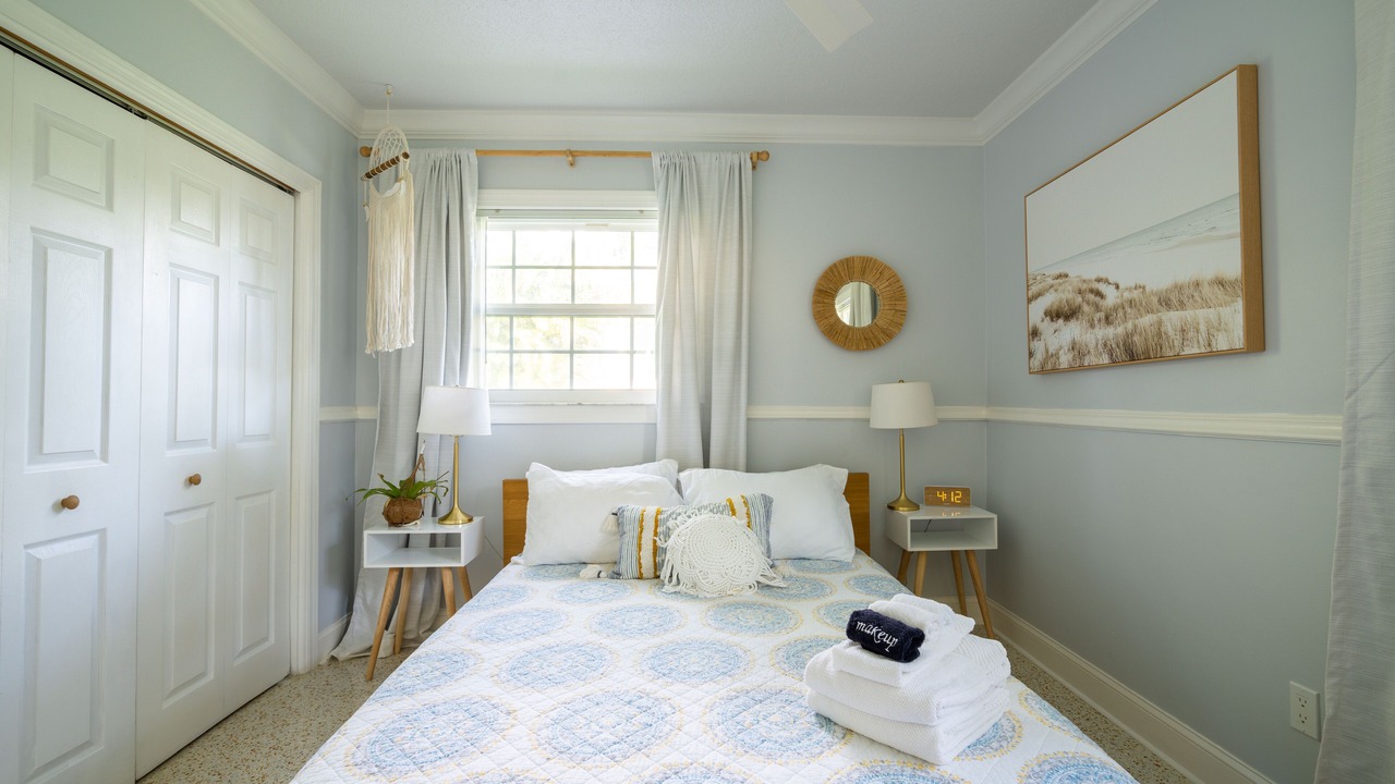 Photo of Bedroom in South Pinellas Community Council
