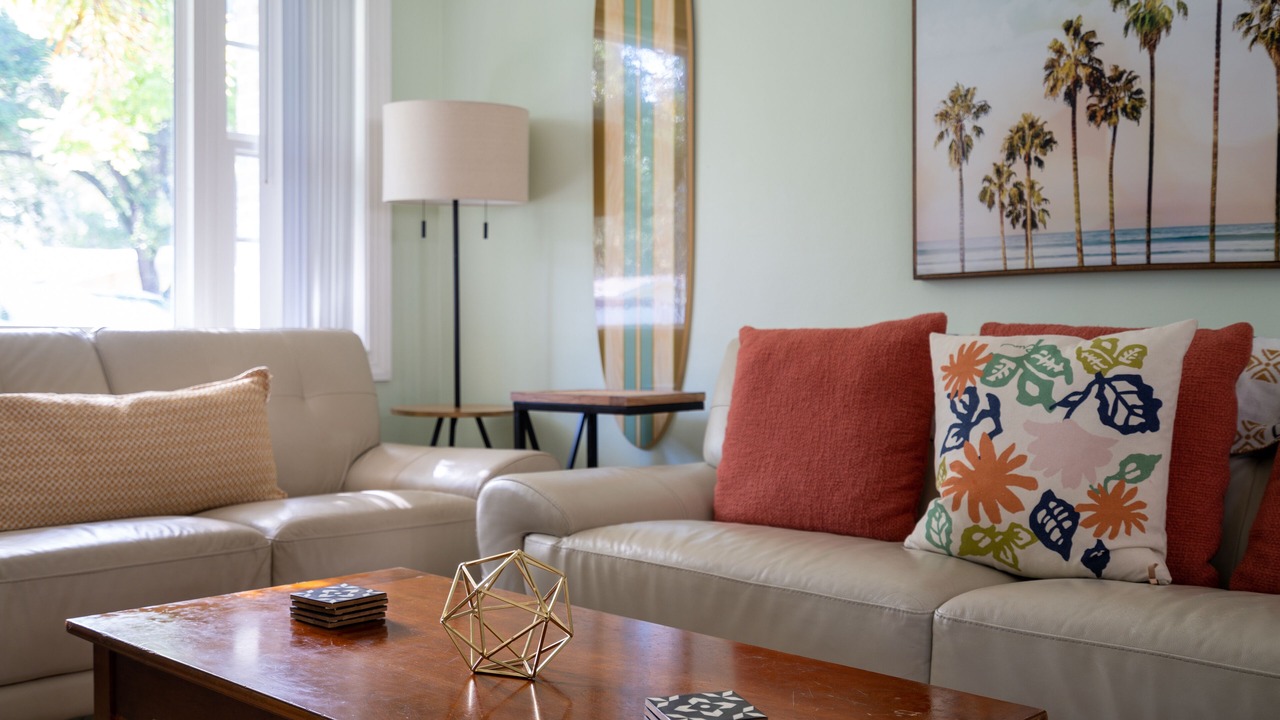 Photo of Livingroom in South Pinellas Community Council