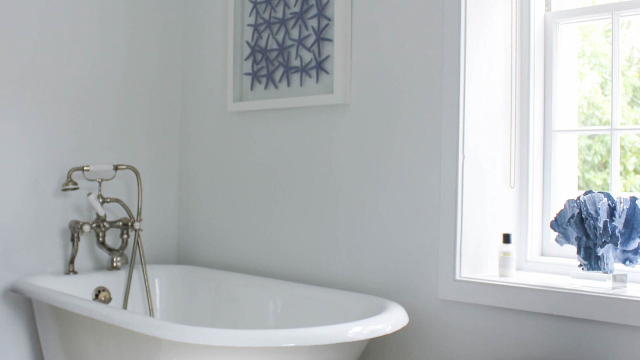 Photo of Bathroom in Dunmore Town