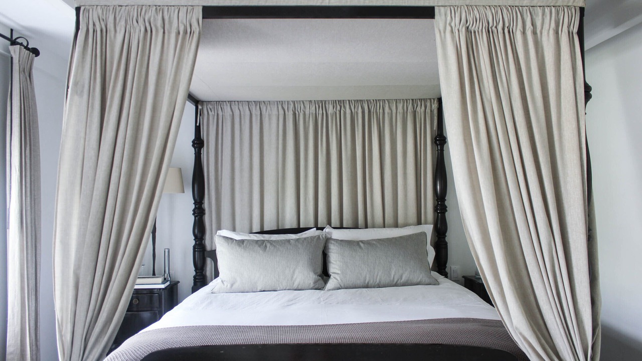 Photo of Bedroom in Dunmore Town