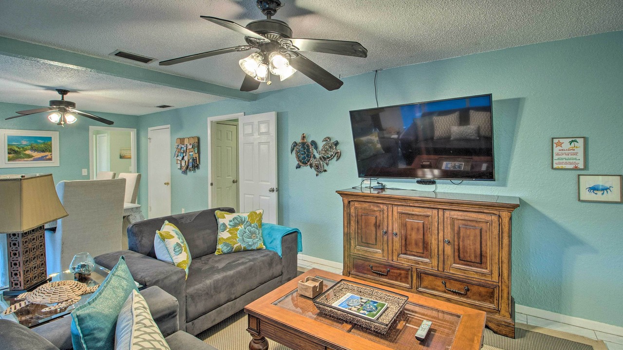 Photo of Livingroom in Fort Pierce Shores