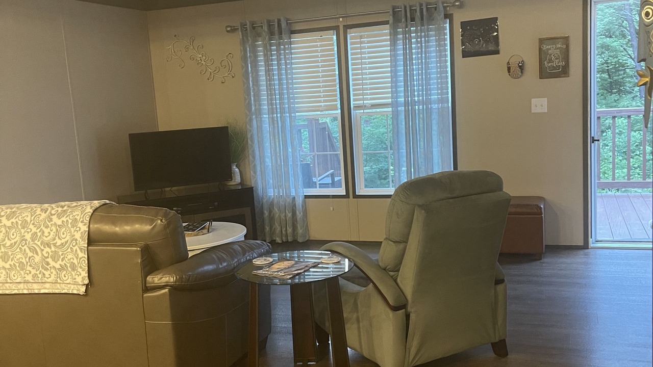 Photo of Livingroom in Cherokee