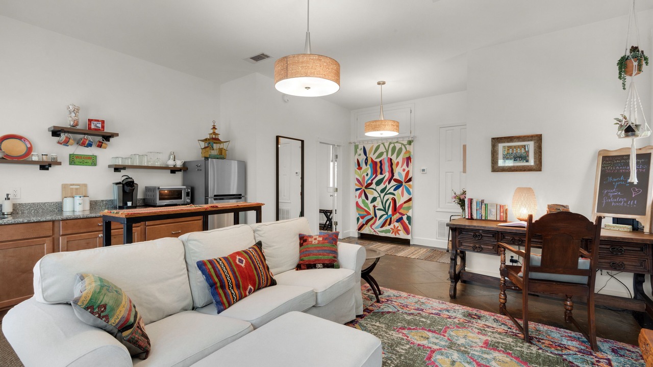 Photo of Livingroom in East Pensacola Heights
