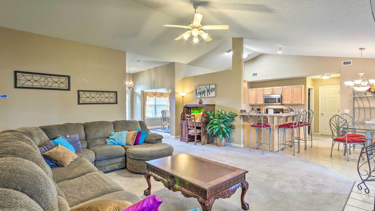 Photo of Livingroom in Northwest Pensacola