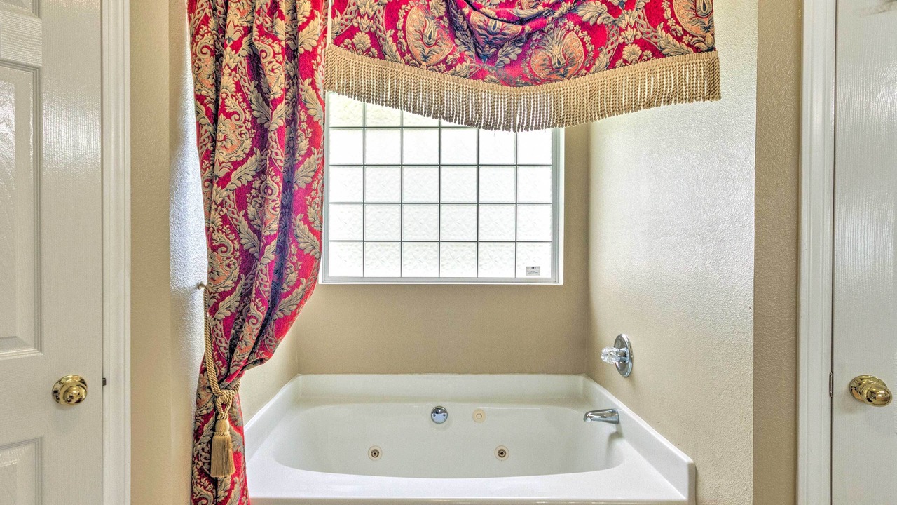 Photo of Bathroom in Northwest Pensacola