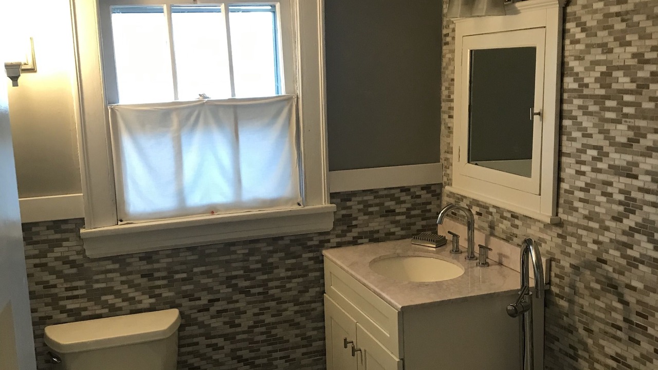 Photo of Bathroom in White Plains