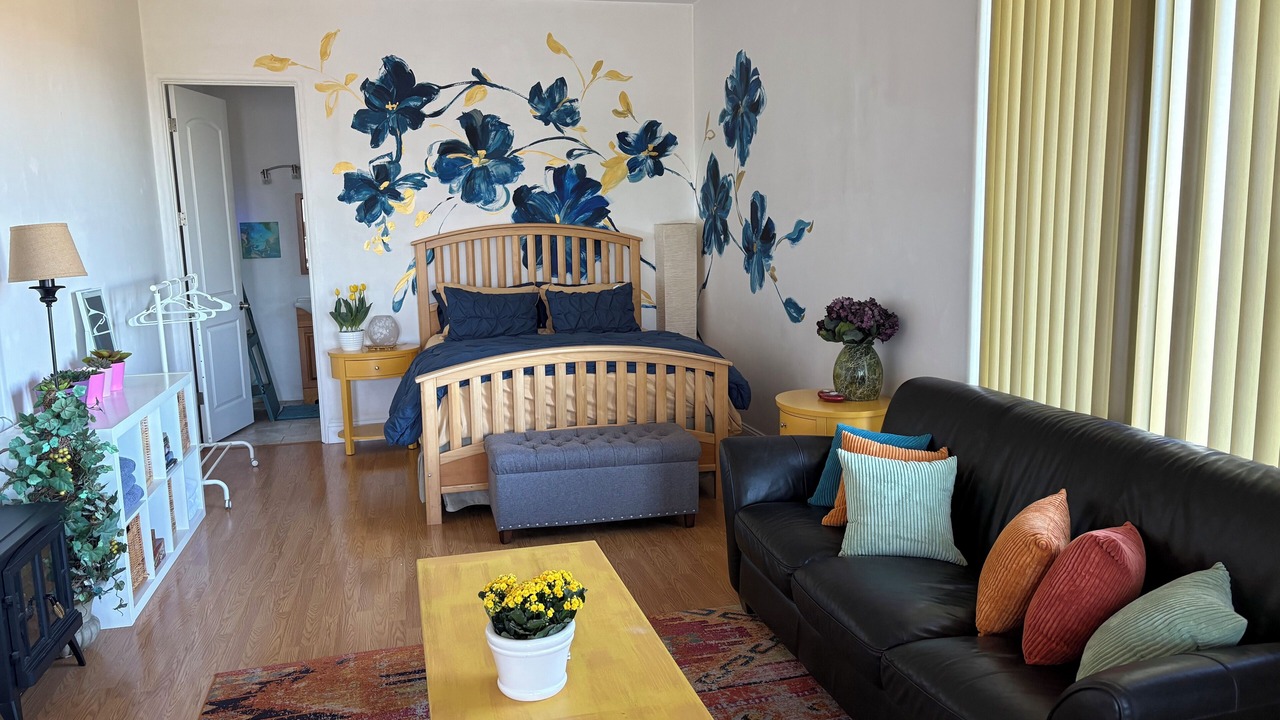 Photo of Livingroom in Monterey