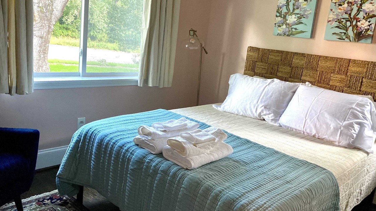 Photo of Bedroom in Forest Park