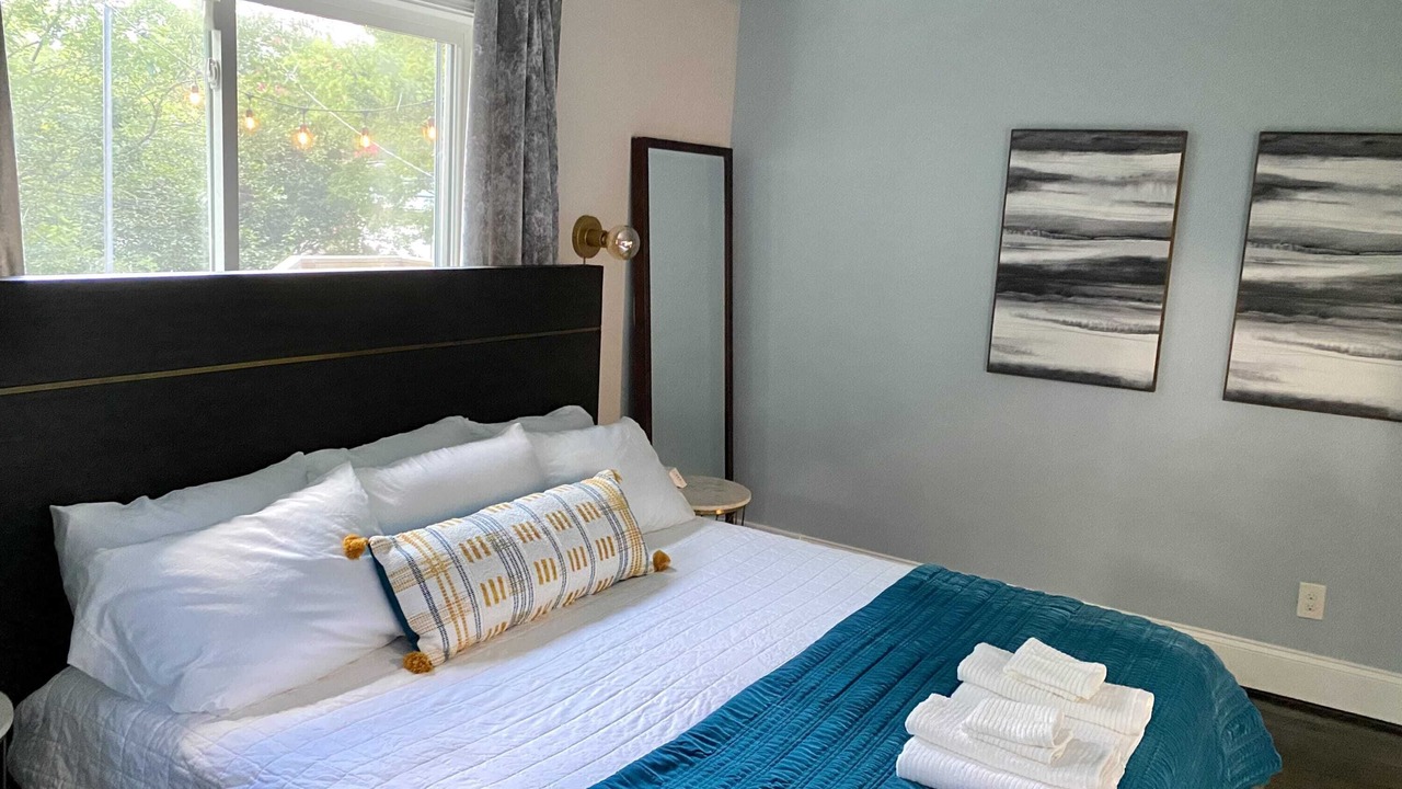 Photo of Bedroom in Forest Park