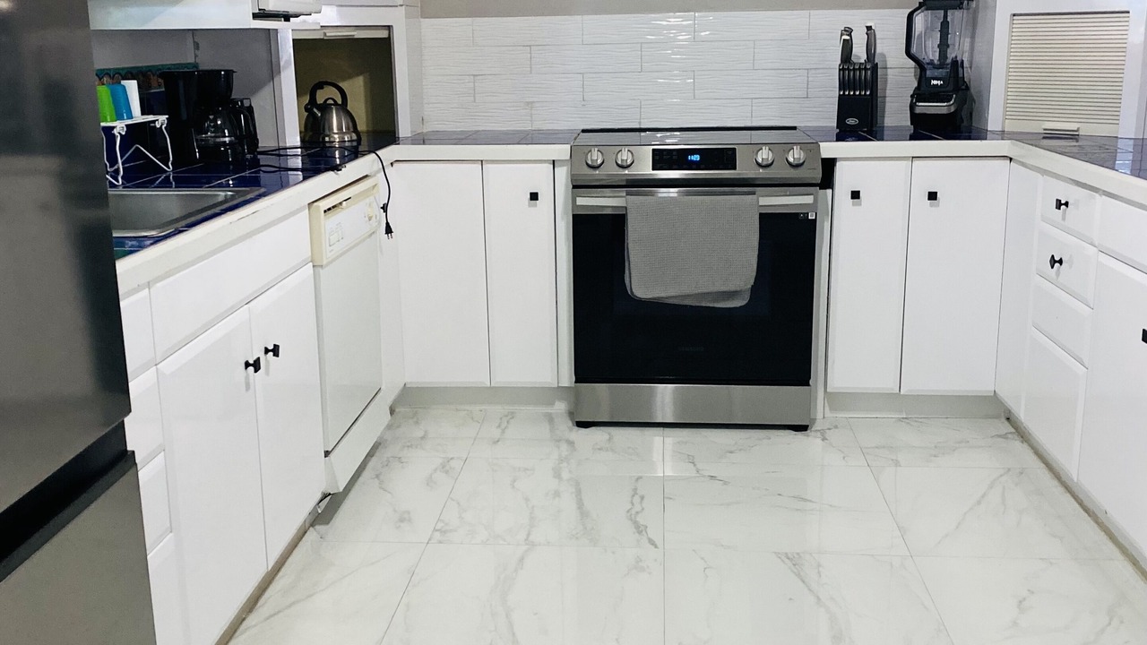 Photo of Kitchen in Downtown Hollywood