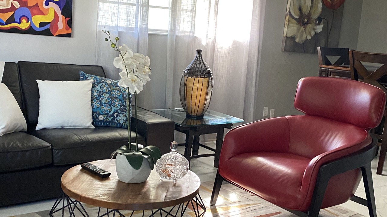 Photo of Livingroom in Downtown Hollywood